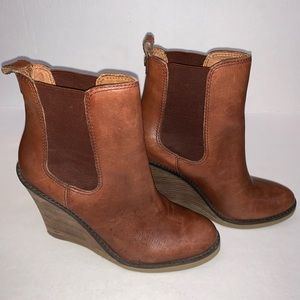 Lucky Brand brown leather wedges sz 6M